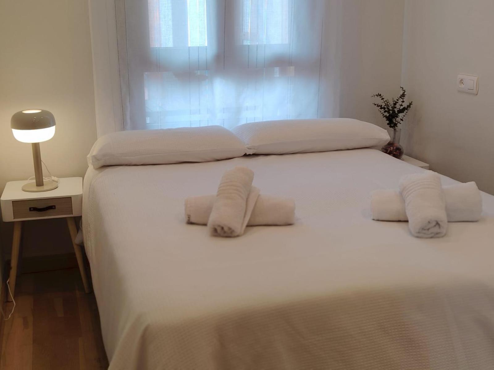 Avello Oviedo Con Parking Apartment Екстериор снимка
