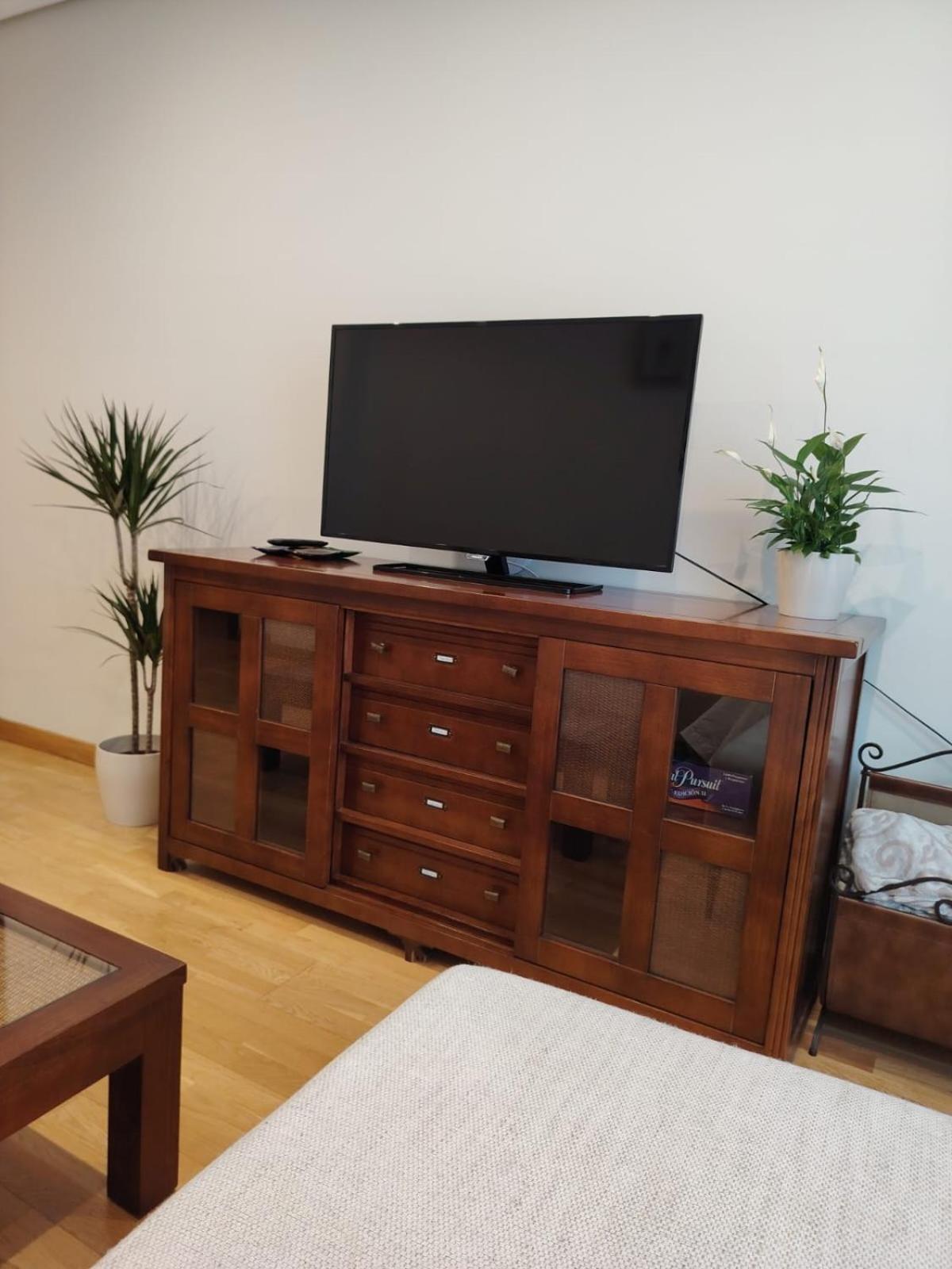 Avello Oviedo Con Parking Apartment Екстериор снимка