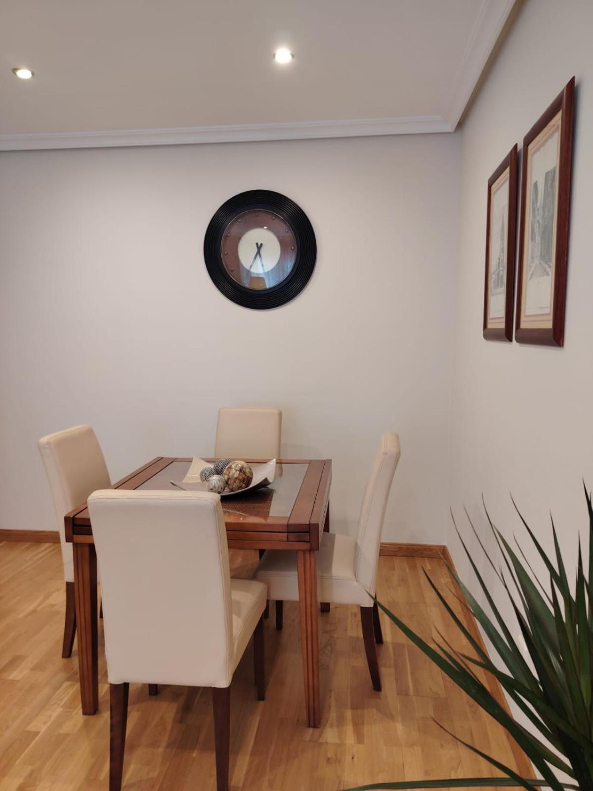 Avello Oviedo Con Parking Apartment Екстериор снимка